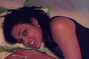 Alettaocean乱叫黑人 Porn