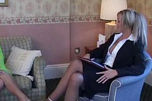 欧美性爱瑜伽十八禁xxⅹ Porn